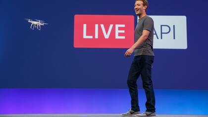 Mark Zuckberg transmitió video en directo a Facebook usando un drone