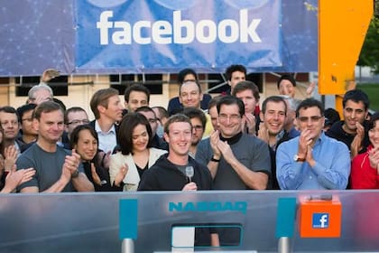 Mark Zuckerberg en 2012, cuando Facebook comenzó a cotizar en el Nasdaq