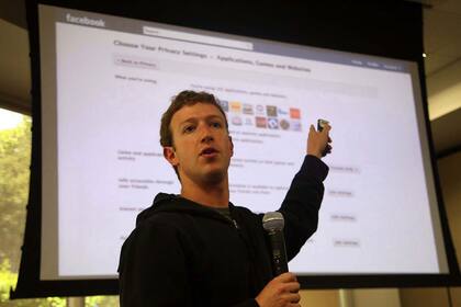 Mark Zuckerberg, fundador de Facebook. La valuación de su compañía disparó inversiones en empresas, practicamente, sin usuarios.