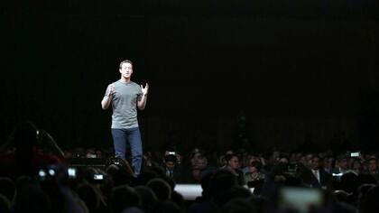 Mark Zuckerberg habla sobre realidad virtual durante la presentación del Samsung Galaxy S7