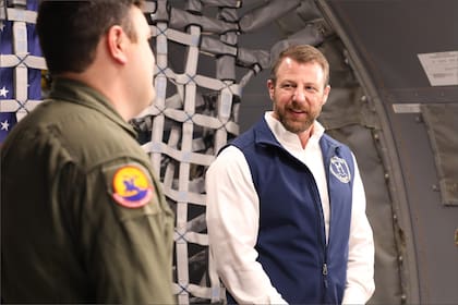 Markwayne Mullin dirigió sesiones matutinas de entrenamiento de MMA en el Senado y forjó lazos con senadores de ambos partidos