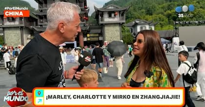 Marley y Charlotte Caniggia de visita en Zhangjiajie