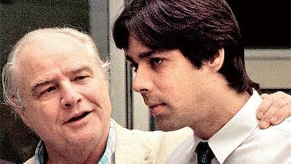 Marlon Brando junto a su hijo mayor, Christian