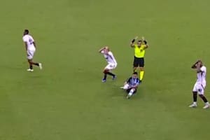 La escalofriante fractura que sufrió un jugador de Gremio y conmociona al fútbol brasileño