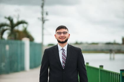 Marrero tiene 22 años y fue cuestionado para el cargo público por su edad