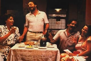 El éxito que fue protagonizado por dos parejas de la vida real y pasó de la TV al teatro y al cine