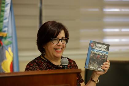 Marta Cohen presentó su libro "Un mundo en pandemia. Lecciones y desafíos del coronavirus"