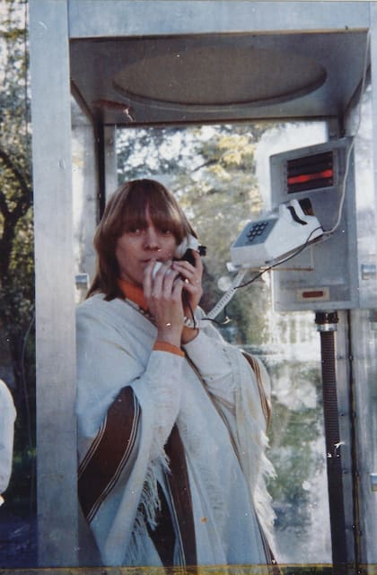 Marta Minujín dentro del "Minuphone", en 1967