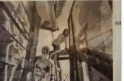 Marta Minujín en "El Batacazo", en la galería Bianchini, en 1966