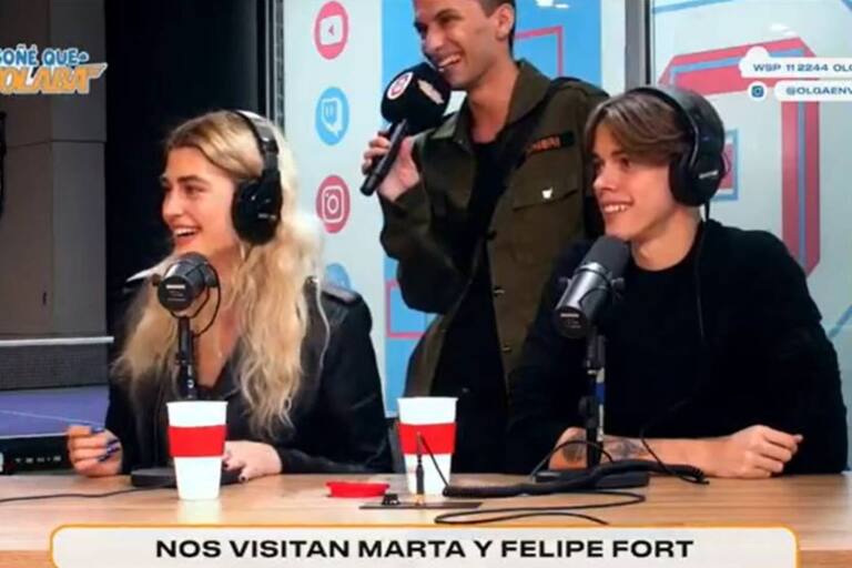Marta y Felipe en el estudio del canal de streaming Olga