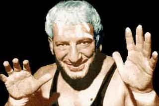 Los últimos días de Martín Karadagian, el hombre que construyó un imperio, se convirtió en leyenda y fue víctima de su vanidad