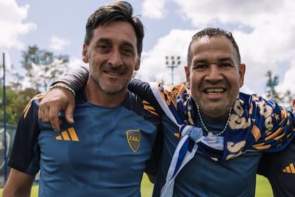 Martin Andrizzi, entrenador en inferiores en Boca Juniors junto al Chipi Barijho