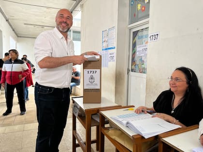 Martín Ascúa del PJ de Corrientes quedó en segundo lugar
