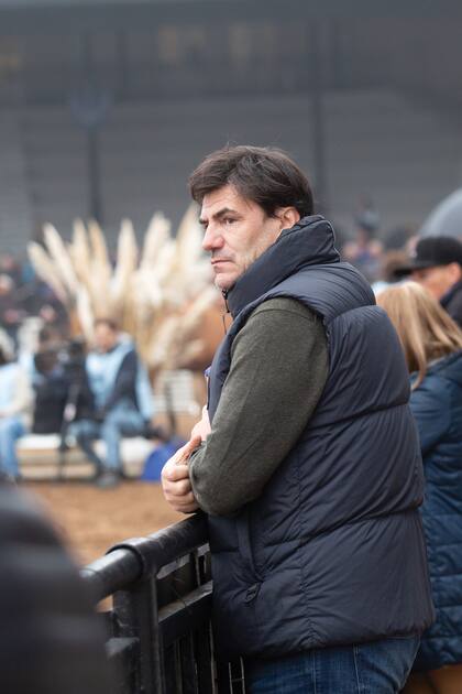 Martín
Barrantes siguió
con mucha atención
cada pasada, ya que
trabaja en una empresa dedicada a la
biotecnología reproductiva de caballos de
polo.