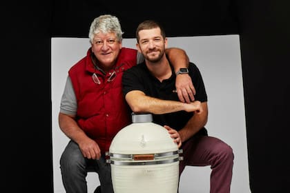 Martín Béraud y su hijo Federico Béraud, CEO de la empresa en la Argentina y coordinador de KB10 en el mundo