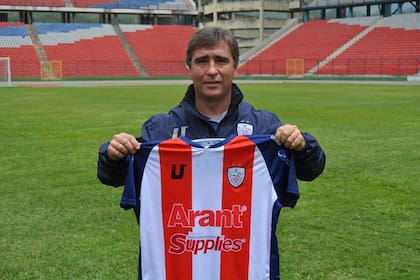 Martín Brignani fue jugador de Estudiantes de Mérida, el club que ahora dirige