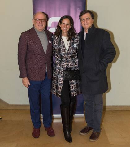 Martín Cabrales, Magdalena Demaría y Ramón Santamarina en el Teatro Alvear