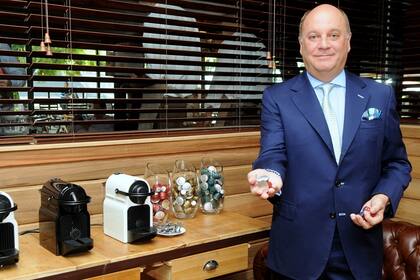 Martín Cabrales y sus cápsulas