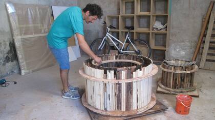 Martín Carrizo, 32 años, Córdoba
''Lo principal es la relación con los demás artistas. Con la vinculación y el cambio de contexto, abordás tu trabajo desde otro lugar. Estás más dispuesto a la prueba''