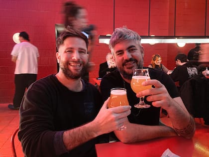 Martín Casanova y Manuel Miragaya, los fundadores de Growlers