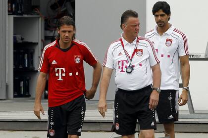 Martín Demichelis en su etapa en el Bayern Munich, con Van Gaal como entrenador