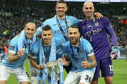Martín Demichelis y sus compañeros argentinos del City, en la temporada 2015/16: Zabaleta, Agüero, Otamendi y Willy Caballero