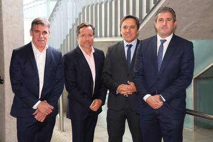 Martín Galdeano, presidente de Ford, Martín Ticinese, presidente de Quilmes, José del Rio, Contenidos de LA NACION, y Daniel Ketchibachian, CEO de Aeropuertos Argentina