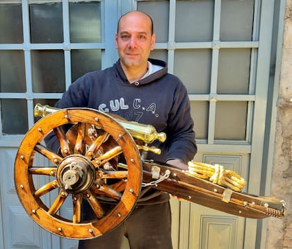 Martín Gatto heredó la pasión de padre por las armas