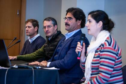 Martín Gutiérrez, Pablo Rodrigué, Leonardo Sarquís y Silvina Campos Carles durante la 133° Exposición Rural de Palermo.