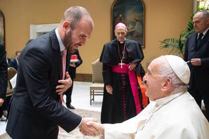 Martín Guzmán, con el papa Francisco, en 2024