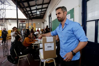 Martín Menem, candidato a gobernador libertario está tercero, con el 20% de las mesas escrutadas