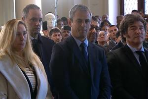 Martín Menem, entre los hermanos Milei; el titular de la cámara de Diputados otorgó hace dos meses un aumento que pasó de inadvertido