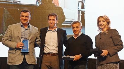 Martín Migoya, ceo de Globant; Diego Baccini, Gte. de Sucursales de Banco Galicia; Claudio Descher, Pte. de Jazmin Chebar y Susana Balbo, ceo de Susana Balbo Wines