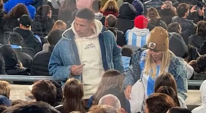 Martín Migueles y Wanda Nara juntos en el partido de la selección argentina contra Venezuela