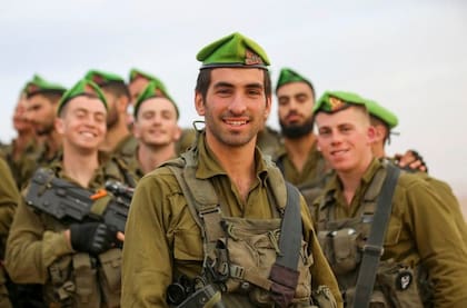 Martín nació en Paternal y hoy es uno de los 125 soldados argentinos que prestan servicio en Israel