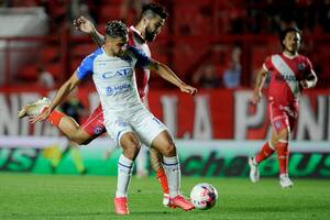 Martín Ojeda, de Godoy Cruz, estuvo impreciso y su equipo lo sintió: apenas empató con Argentinos en la Paternal