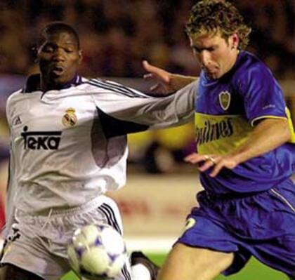 Martín Palermo se prepara para marcar el segundo gol de Boca ante Real Madrid, fue el 28 de noviembre último, en Tokio