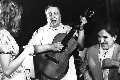 Martín Pedro Zabalúa Marramoti, conocido como Tincho Zabala, fue un actor y humorista de televisión, cine, radio y teatro