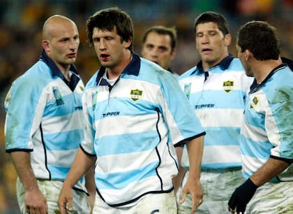 Martin, Phelan, Longo, Manuel Contepomi y Grau, tras la derrota en el debut en Sydney, en 2003