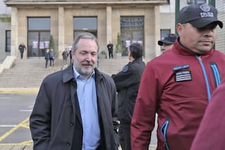 Juzgan a Sabbatella, acusado de arbitrariedad contra Clarín