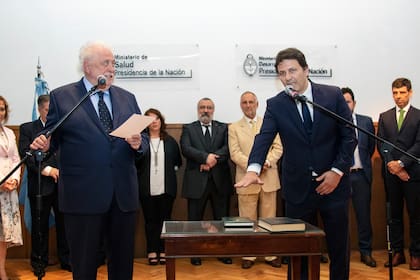 Martín Sabignoso, cuya renuncia se oficializó hoy, había ingresado al Ministerio de Salud de la mano de Ginés González García