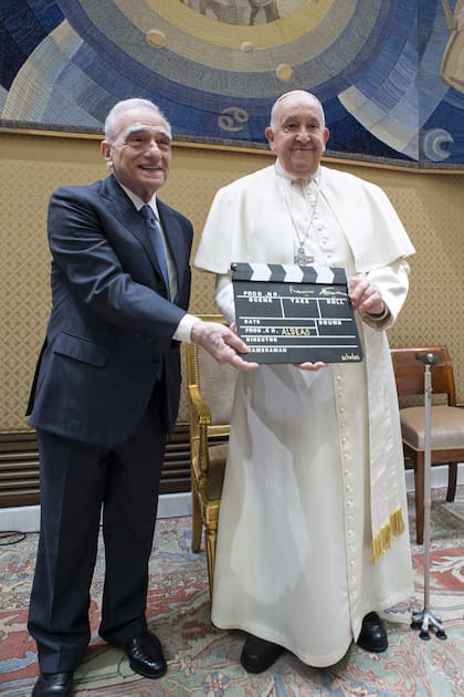 Martin Scorsese y el difunto papa Francisco en la presentación de Aldeas-A New Story, un documental desarrollado por el ganador del Oscar junto a Scholas Occurrentes, el movimiento educativo global fundado por el argentino