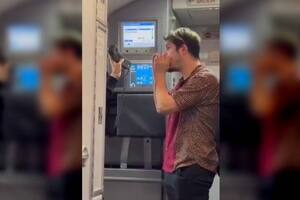 Martín Seguel, un músico porteño, tocó con su armónica una versión del Himno Nacional en un vuelo de Aerolíneas Argentinas de Buenos Aires a Comodoro Rivadavia y emocionó a los pasajeros