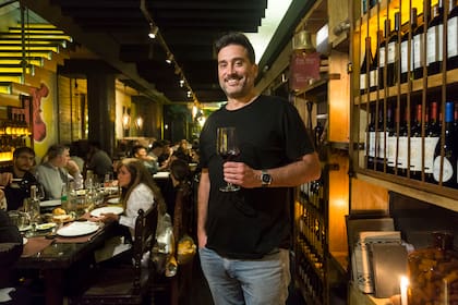 Martín Serrano es uno de los dueños de Rufino, y confirma que en su restaurante, el 20% de los clientes que reserva cada noche son extranjeros