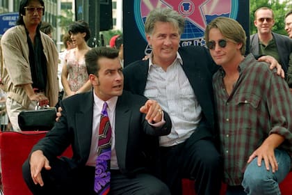 El actor junto a su padre, Martin Sheen, y su hermano Emilio Estévez