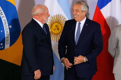 Martín Tetaz recomienda avanzar hacia la convertibilidad entre el peso argentino y el real brasileño