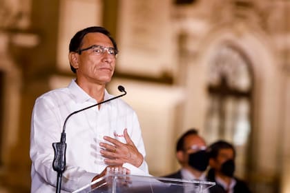 Martín Vizcarra, tras la destitución en Perú: "Me voy con la frente en alto y el deber cumplido"