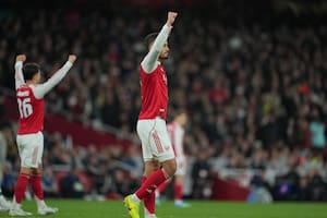 Arsenal conservó la ventaja en la serie y será el rival de Atlético de Madrid en las semifinales de la Champions