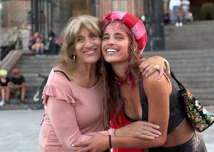 Martina lamentó la muerte de su abuela: "Todavía no caí"