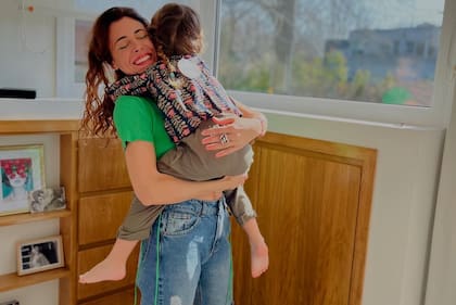 Martina Sánchez junto a Rita, la pequeña de seis años que tuvo con Benjamín Rojas (Foto: Instagram/@rojas_benja)